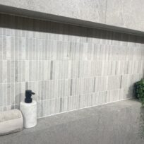 Kit Kat Grey Travertine Honed Mosaic 7714