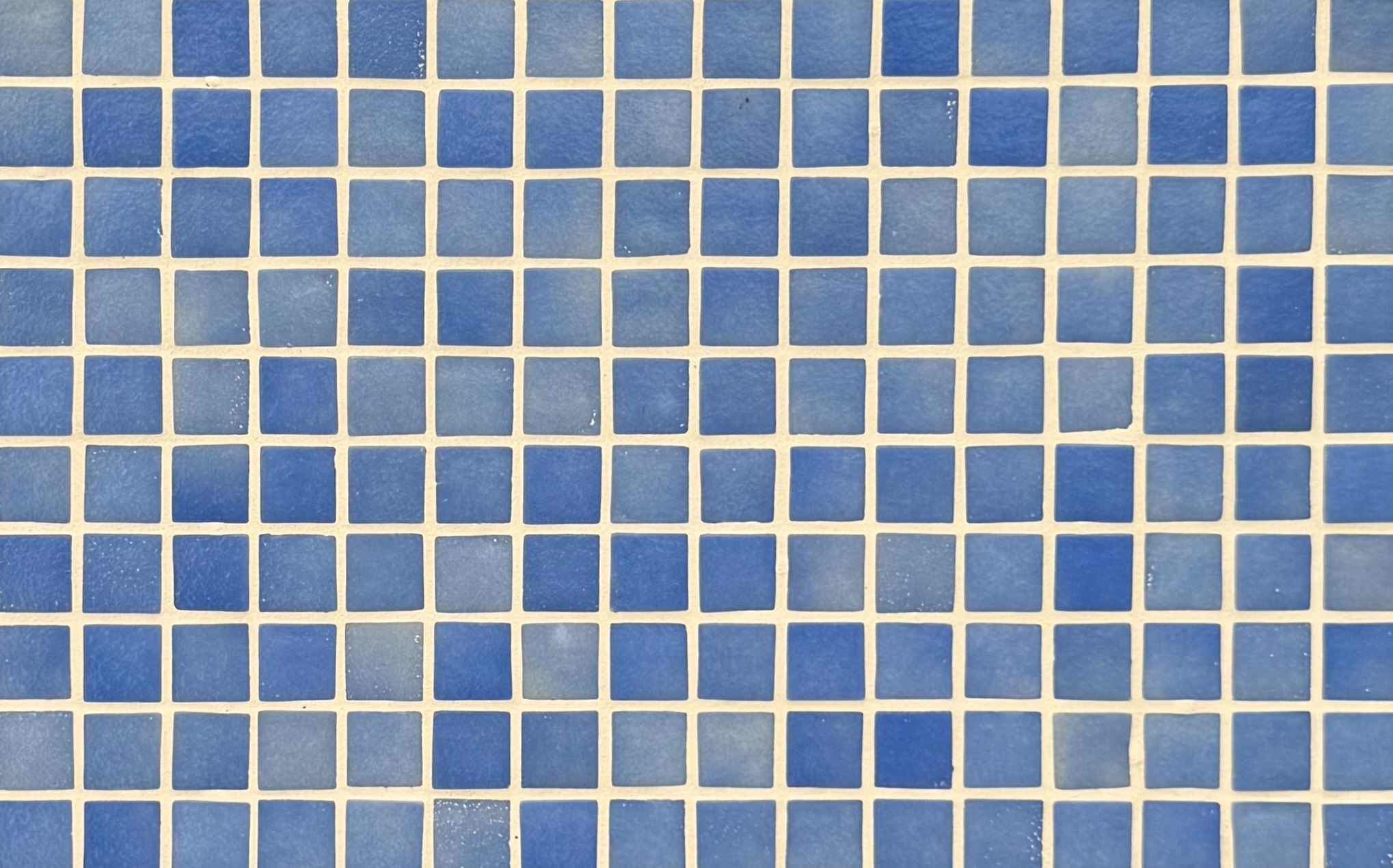 Cronulla Steam Blue Recycled Glass Pool-Mosaic 7822