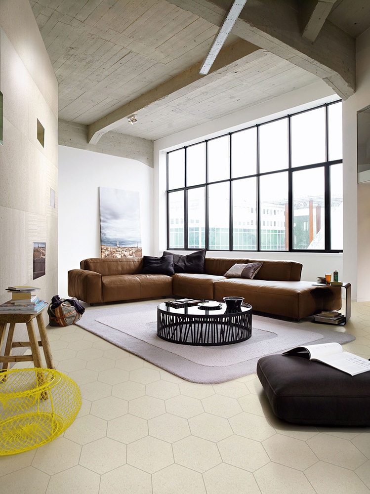 520x600mm Hexagonal Feathered Cream Matt Porcelain Tile (#5561)